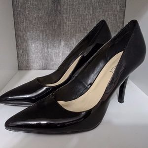 Nine West - Black Pumps